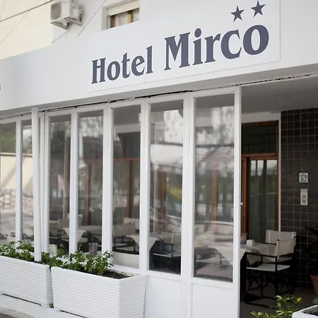 ホテル Mirco カットーリカ